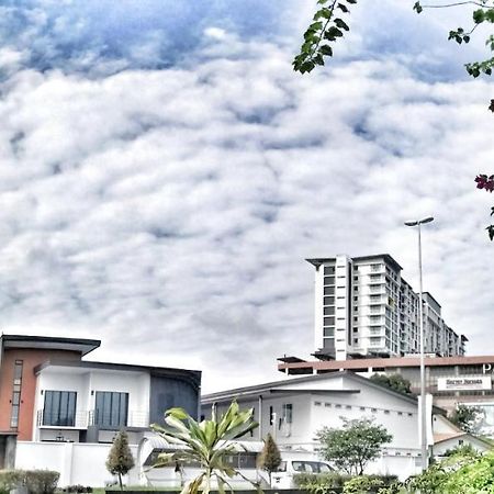 23Loft Kuching Apartment Exterior photo