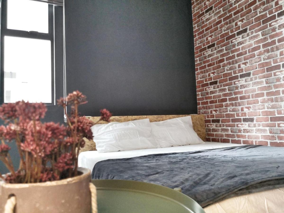 23Loft Kuching Apartment Exterior photo