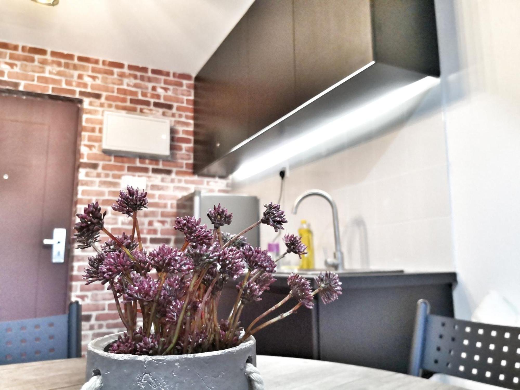23Loft Kuching Apartment Room photo