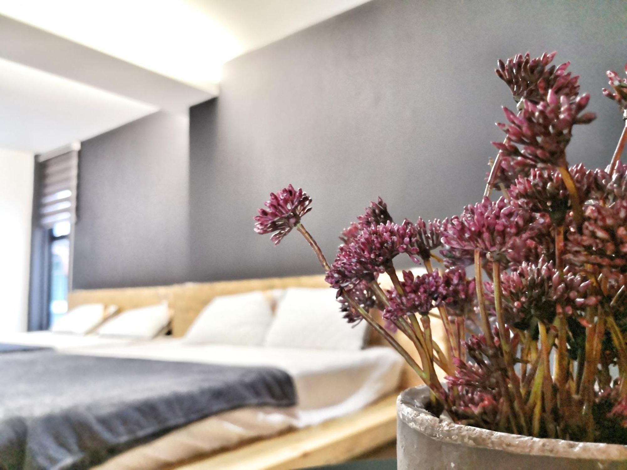 23Loft Kuching Apartment Room photo